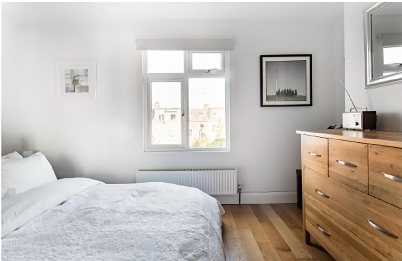 Fabulous East Finchley Apartament Londra